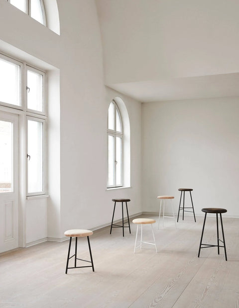 Warm Nordic Pebble Bar Stool, 76 cm, Oiled Ash - Black