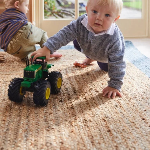 Jute Border Raspberry Circle Rug