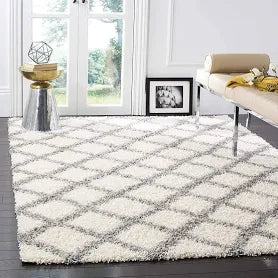 SAFAVIEH Dallas Shag Rug SGD258 Ivory / Grey 3' 0" x 5' 0"