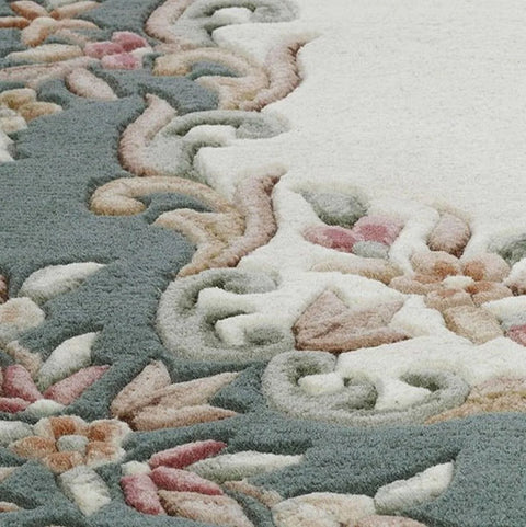 E-Rugs Classic Royal Traditional Rug