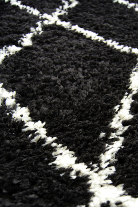 Homemaker Snug Shaggy Diamond Rug