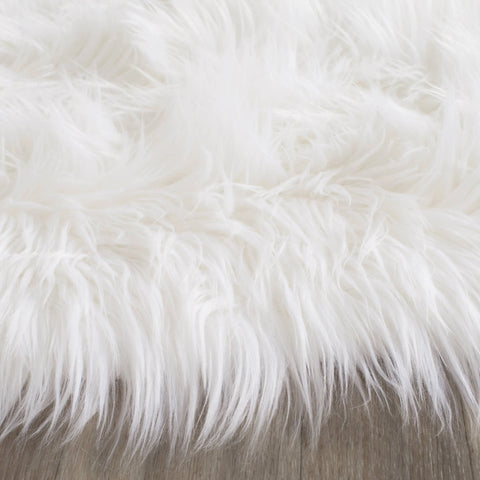 Safavieh Faux Sheep Skin Rug