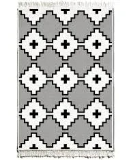 Rozi Blanc and Noir Kilim Rug