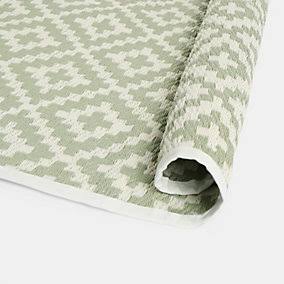 OHS Geometric Waterproof Outdoor Round Rug - Sage, Green