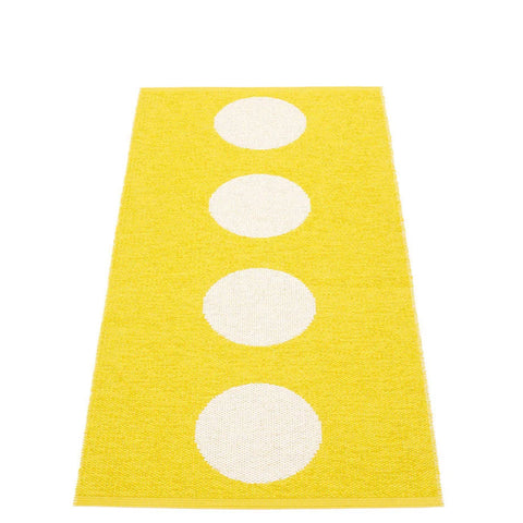 Pappelina - Vera Reversible Rug, 70 x 150 cm, Black / vanilla