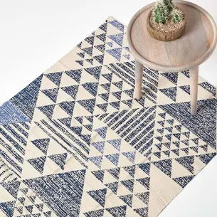 Homescapes Delphi Blue and White Cotton Printed Rug - Navy / 230cm