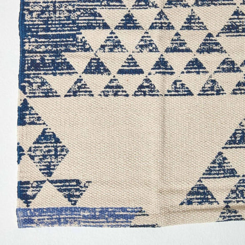 Homescapes Delphi Blue and White Cotton Printed Rug - Navy / 230cm