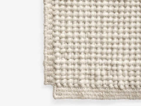 &Tradition Collect SC85 Rug | Deigned By Space Copenhagen Milk / Yes