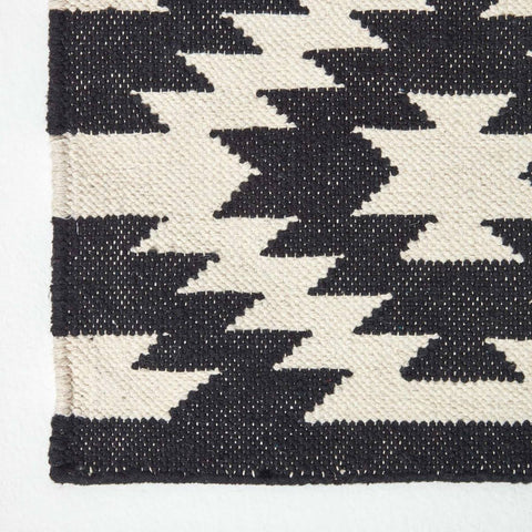 Homescapes Zurich Handwoven Geometric Pattern Kilim Rug